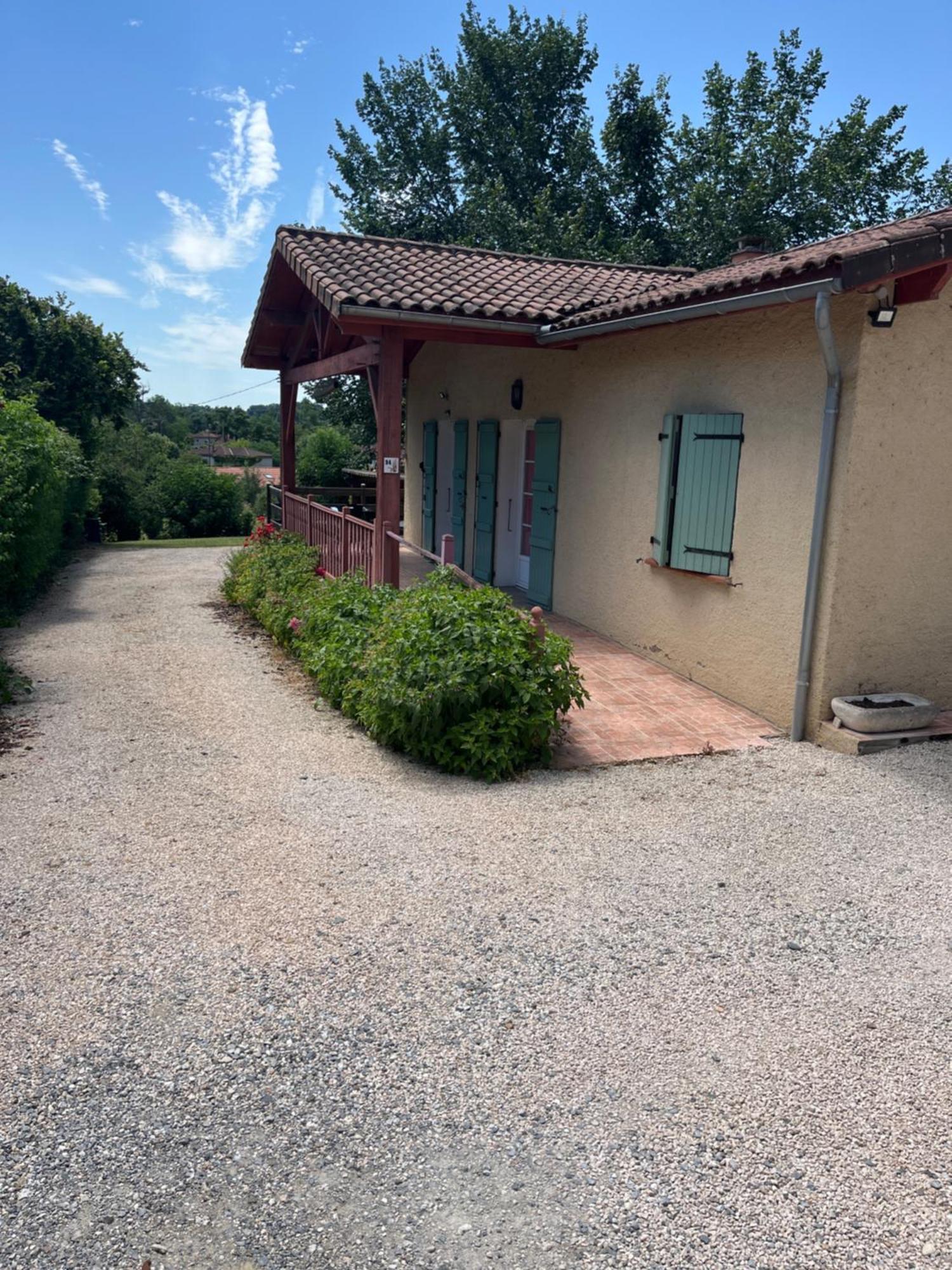 Logement Vic-Fezensac Bagian luar foto